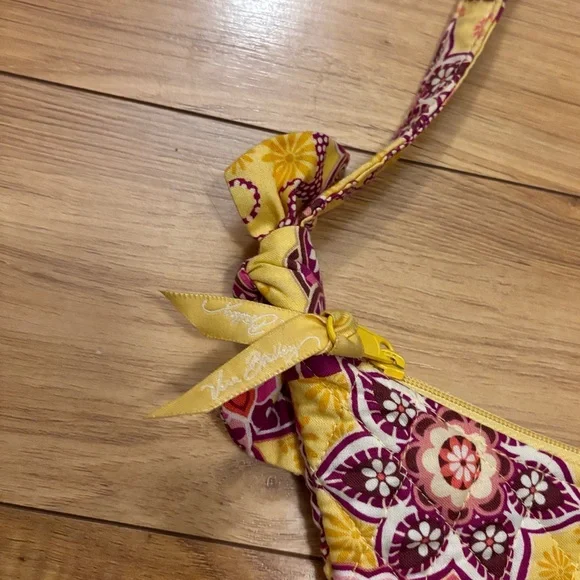 Vera Bradley Olivia Handbag in Bali Gold - Picture 4 of 5